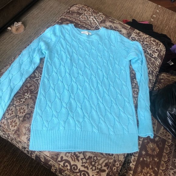 Comfy knit shirt/sweater from Forever 21! - Picture 1 of 2